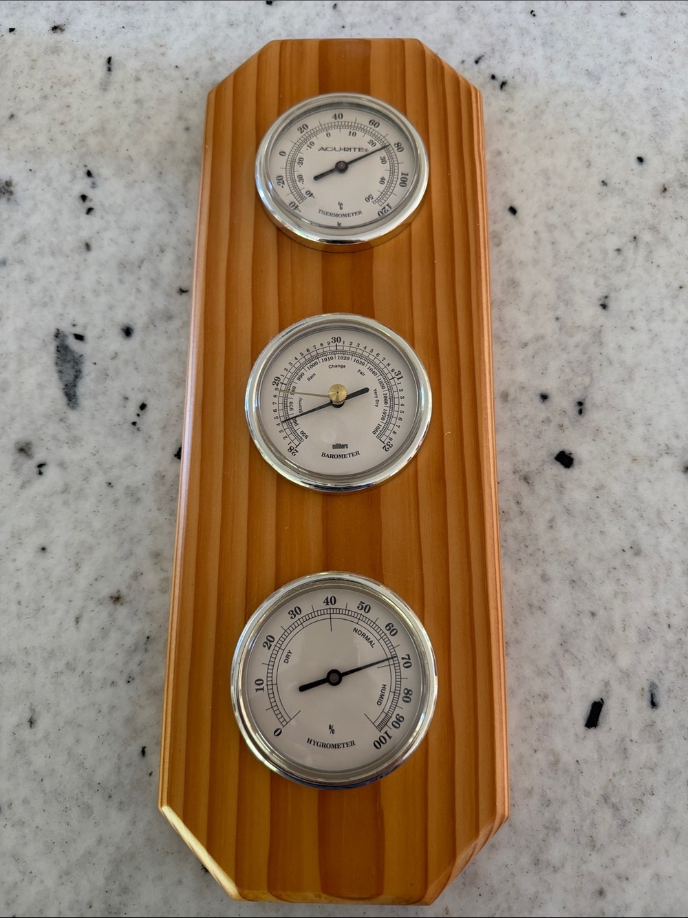 Wooden Indoor Weather Station - Amber Finish